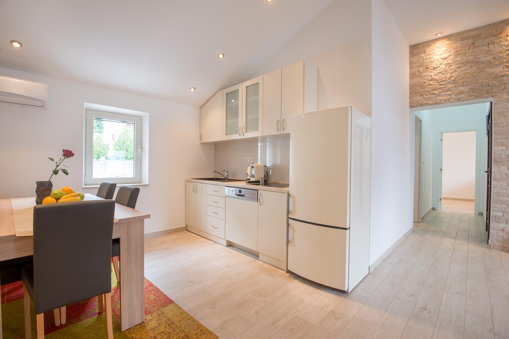 Apartments D&V Котор Екстер'єр фото